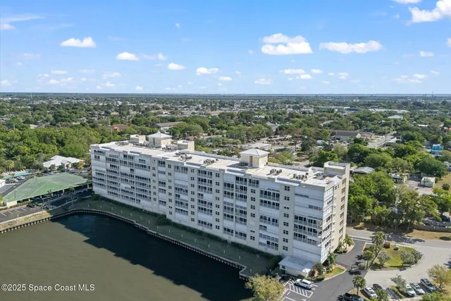 $575,000 | 134 Starboard Lane, Unit 309, Merritt Island, FL 32953