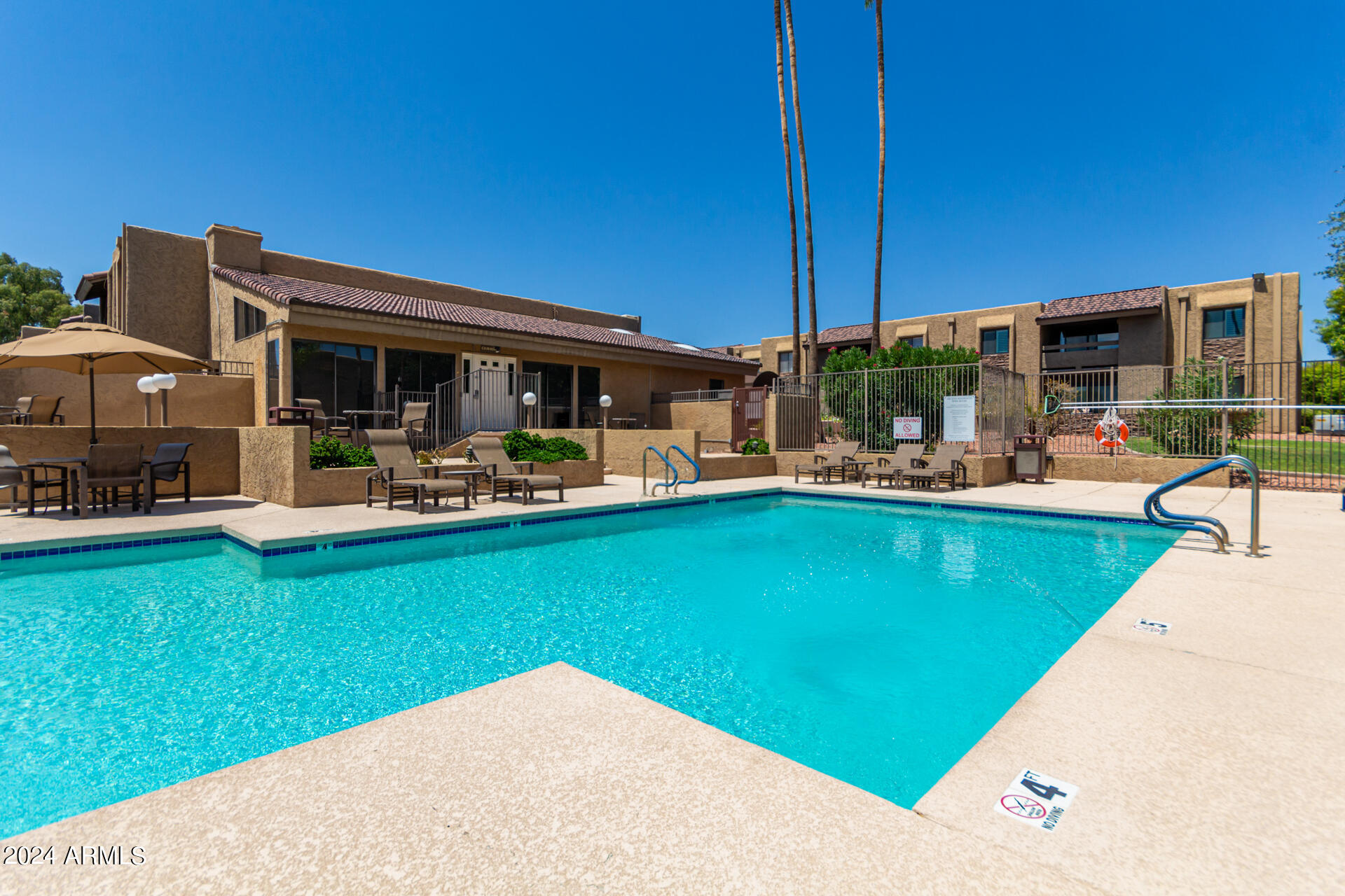 3825 East Camelback Road, Unit 285 Phoenix, AZ 85018 - Photo 11 of 14 0025-26 - Camelback 3825 UNIT 285