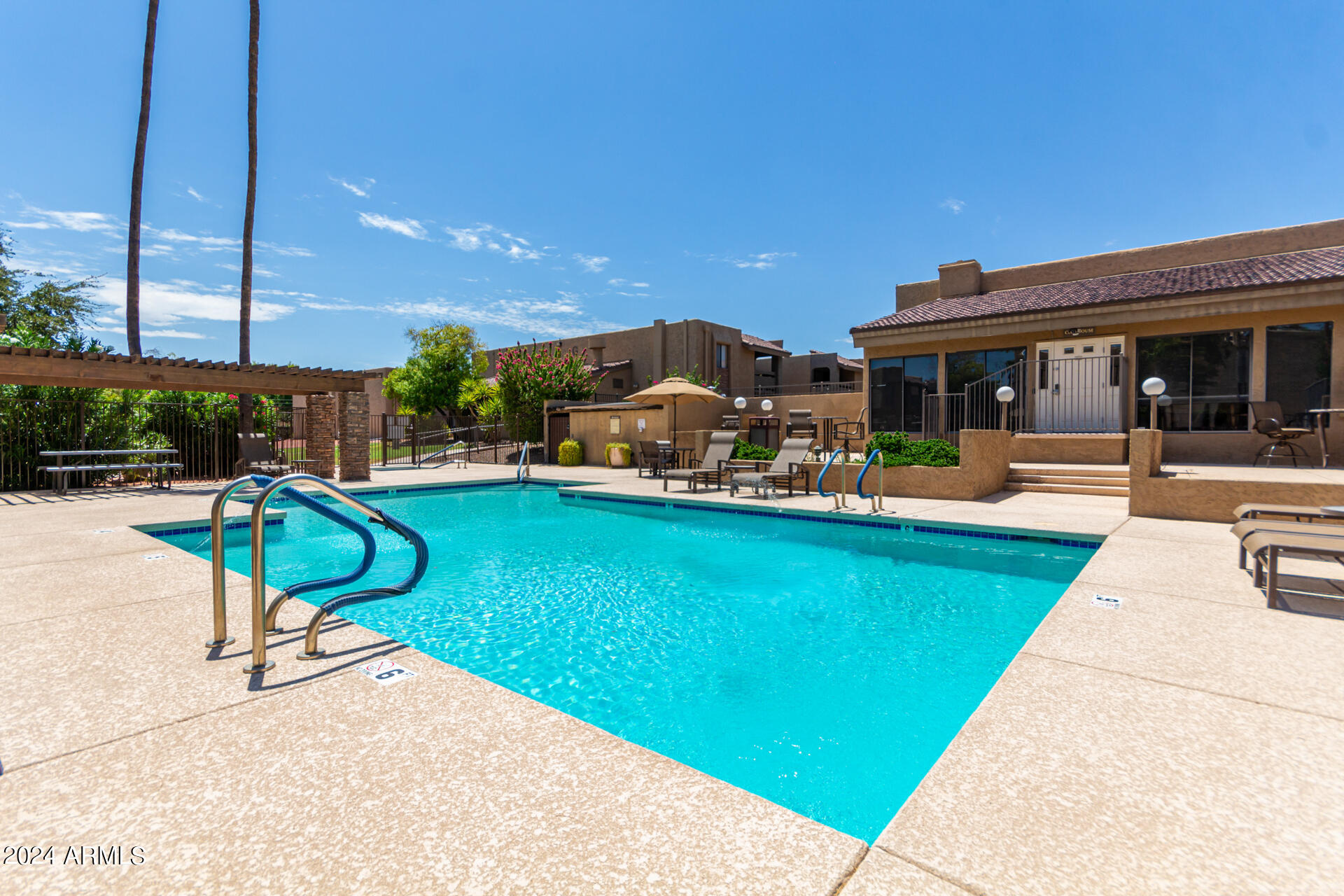 3825 East Camelback Road, Unit 285 Phoenix, AZ 85018 - Photo 7 of 14 0024-25 - Camelback 3825 UNIT 285