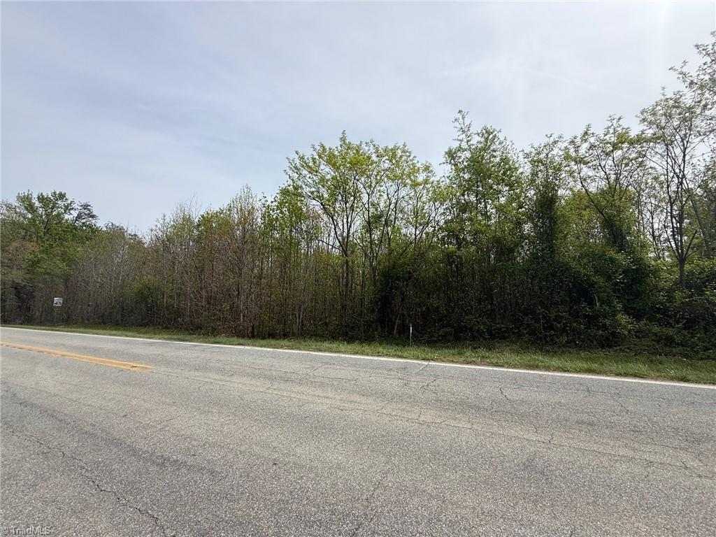 9184 County Line Road Kernersville, NC 27284 - Photo 2 of 4