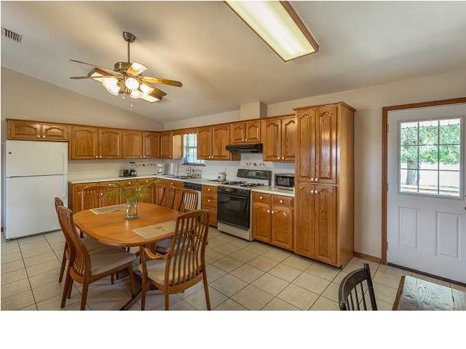 393 River Road Carrabelle, FL 32322 - Photo 11 of 40 Gallery Image 11