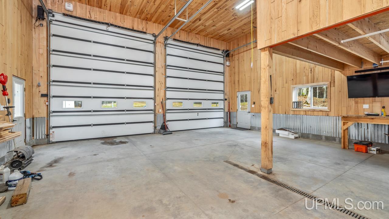 965 Harrison Lane Florence, WI 54121 - Photo 2 of 29