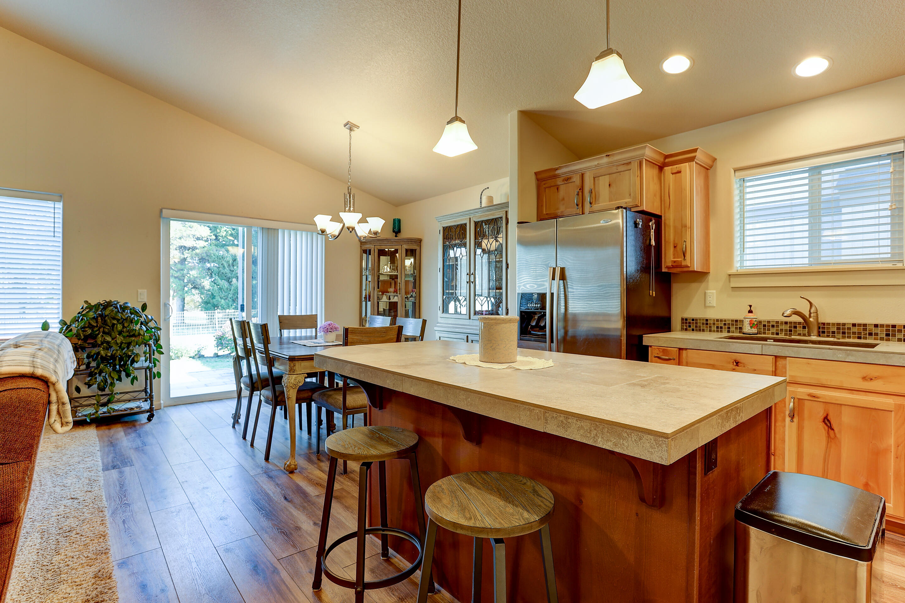 62014 Dantili Road Bend, OR 97701 - Photo 8 of 24 62014 Dantili Road-14
