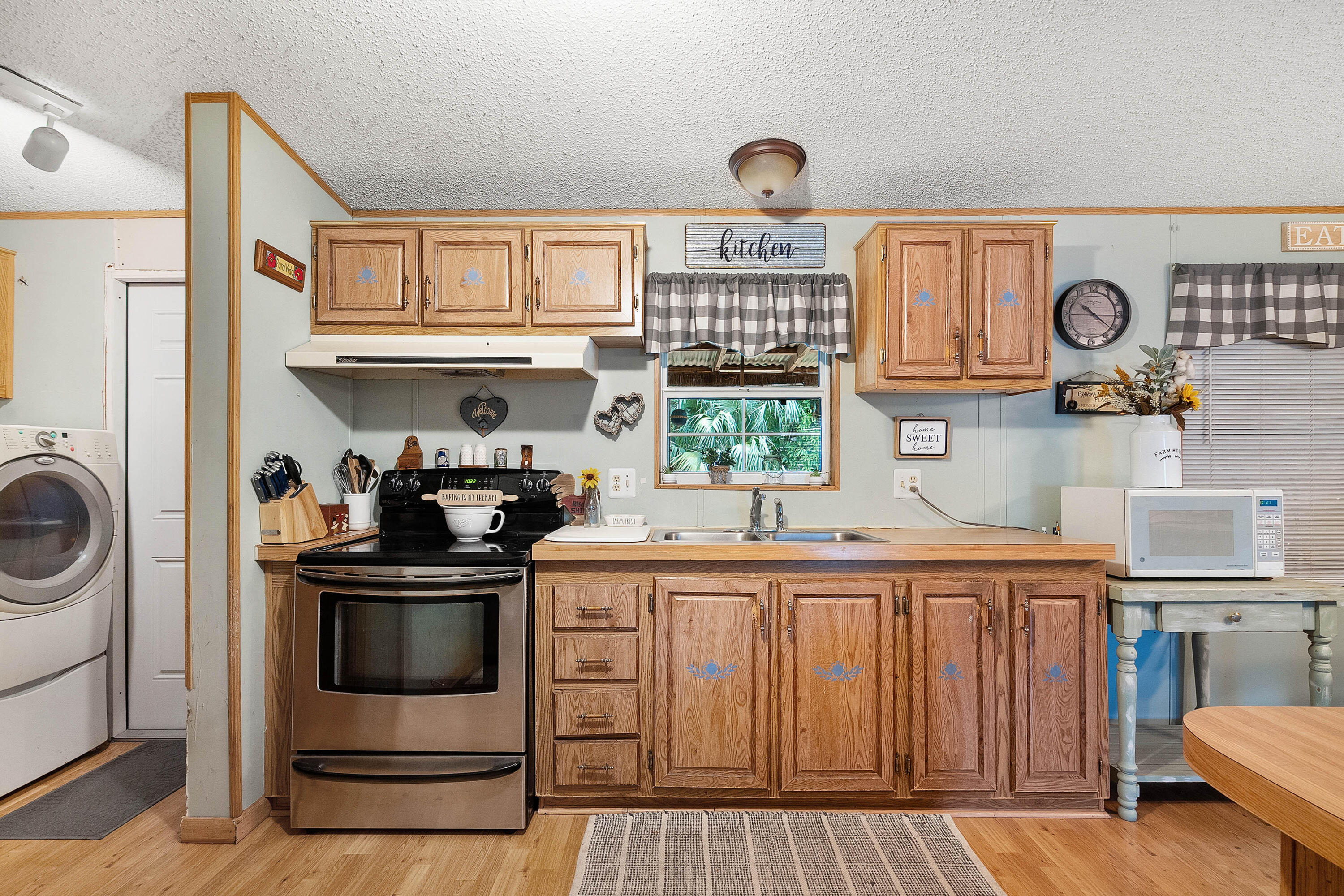 1228 Southwest Buckskin Trail Stuart, FL 34997 - Photo 4 of 20 beyc67acee2763ad4