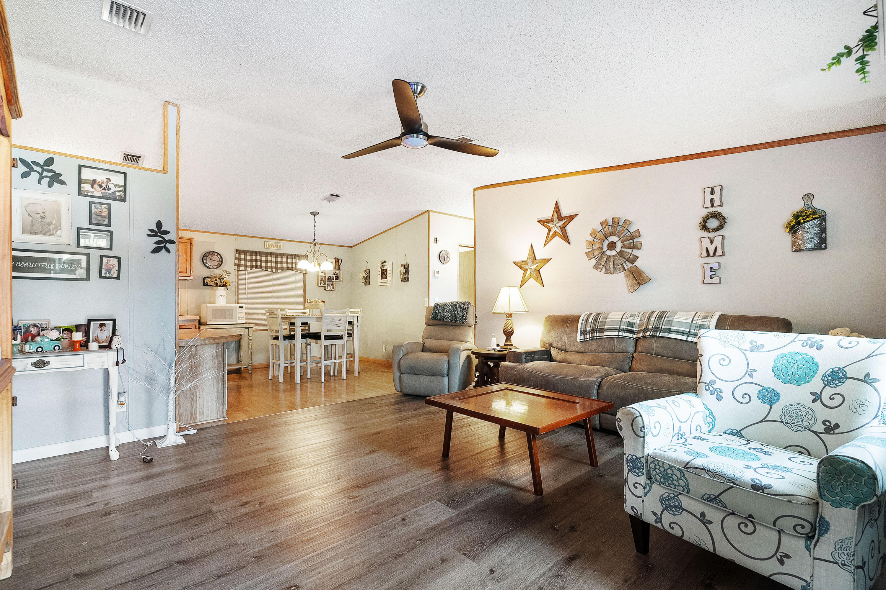 1228 Southwest Buckskin Trail Stuart, FL 34997 - Photo 8 of 20 beyc67acec00b03ef