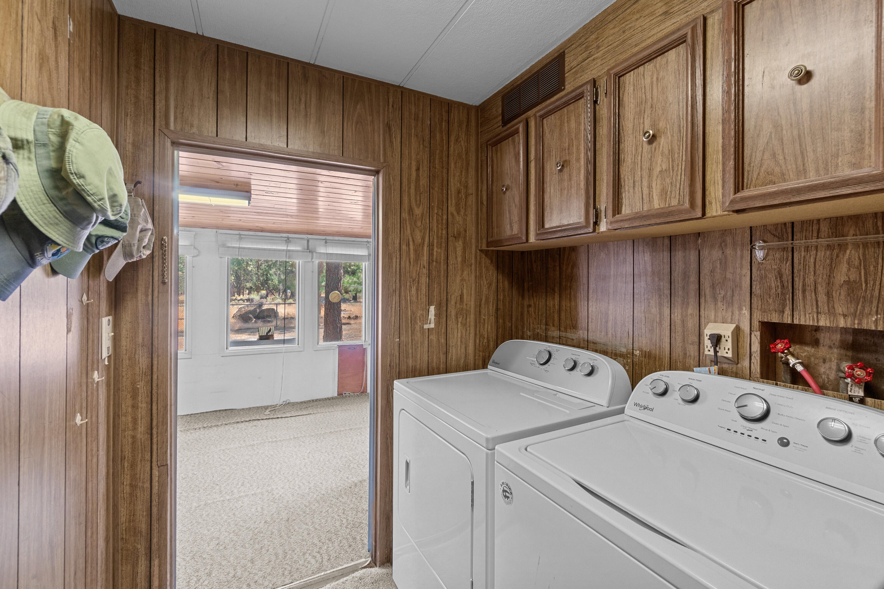 60960 Ridge Drive Bend, OR 97702 - Photo 22 of 35 21-print-Riley Visuals-21