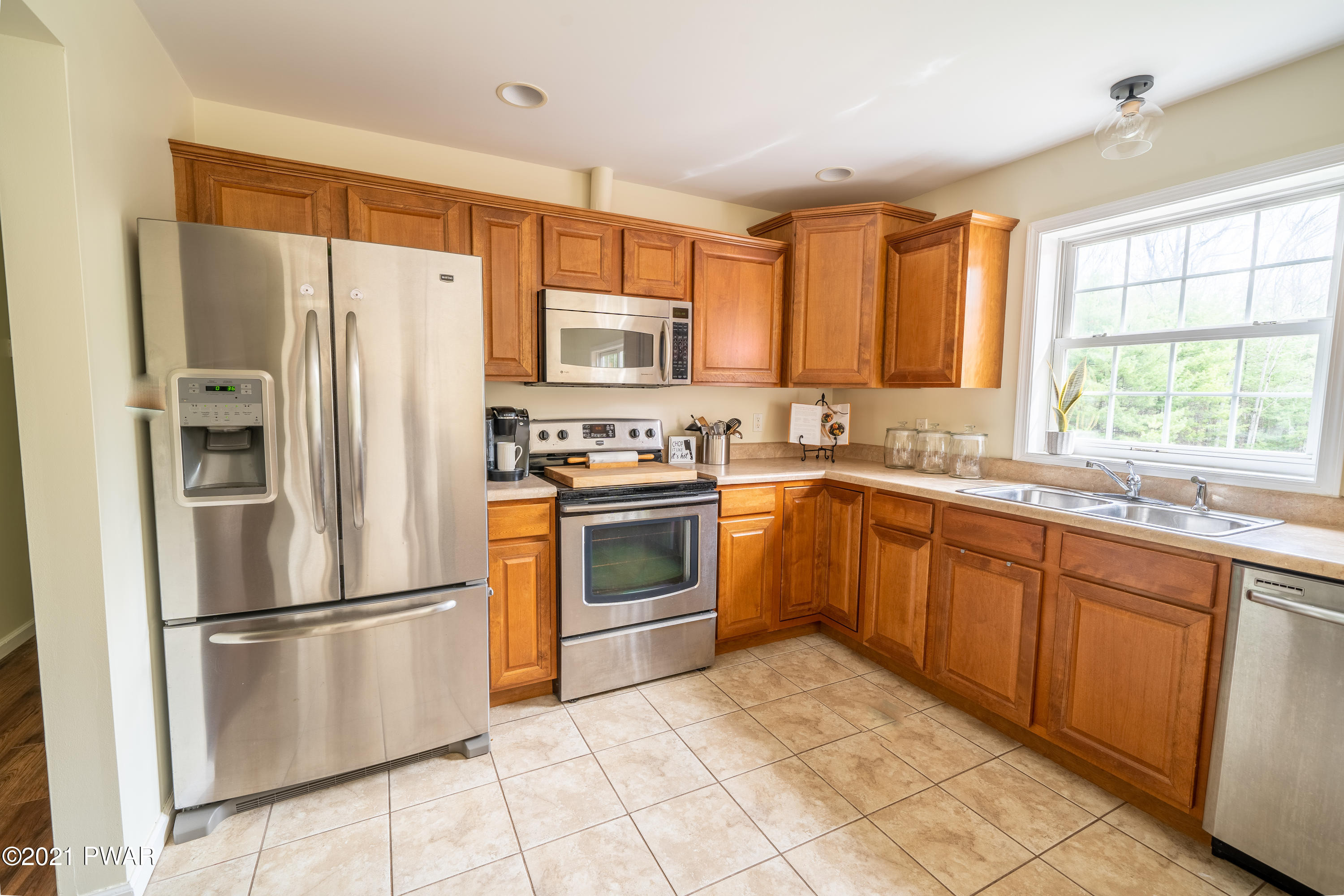 115 Foxtail Road Greeley, PA 18425 - Photo 14 of 37 Kitchen