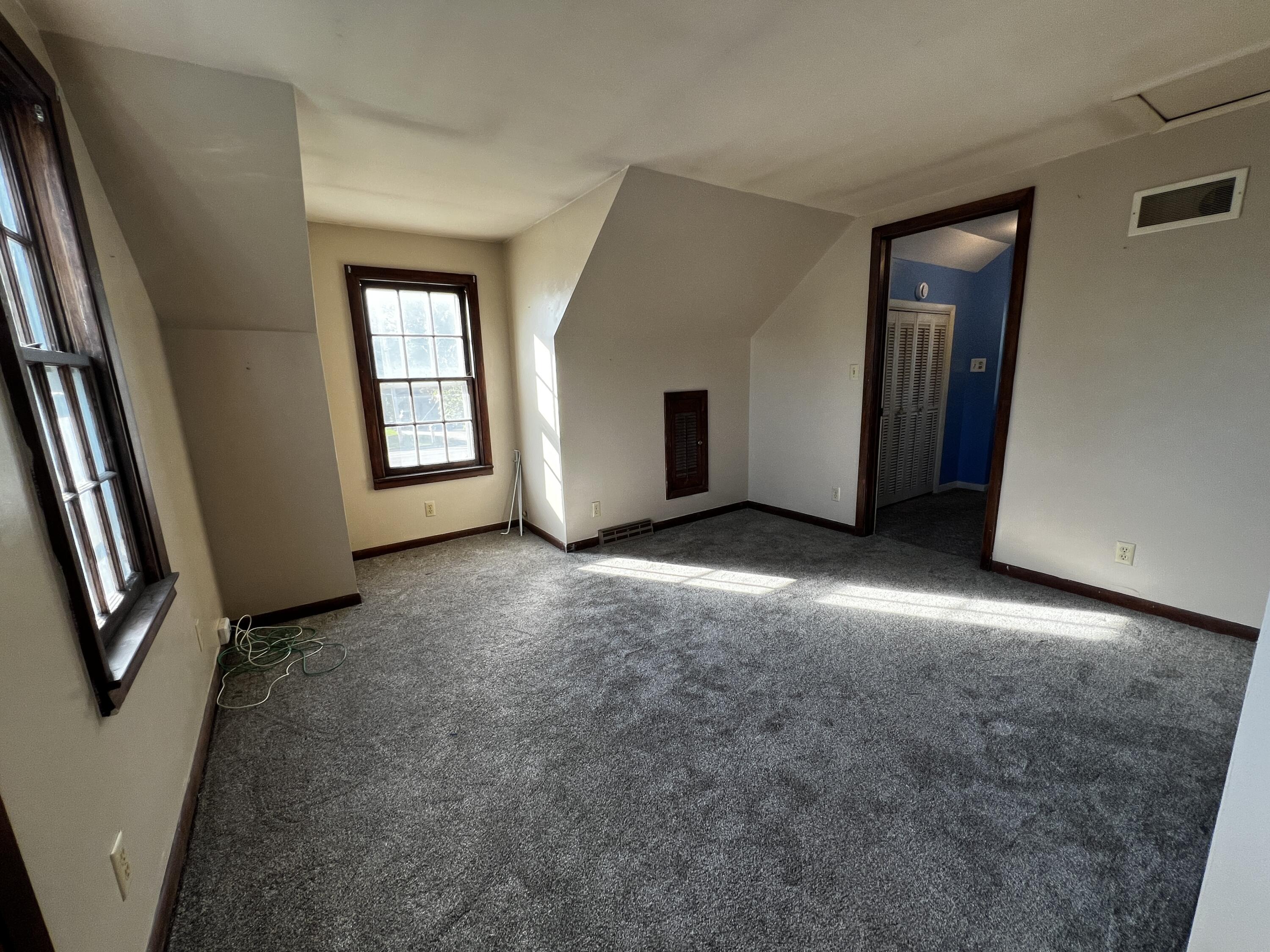 3417 North Main Street Racine, WI 53402 - Photo 9 of 30 Second floor bedroom
