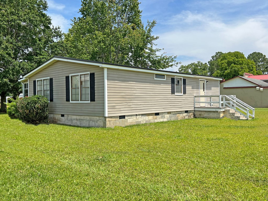 1812 Ralph Bell Road Summerton, SC 29148 - Photo 2 of 34 Gallery Image 2