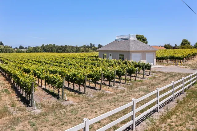 $1,195,000 | 5505 Bravo Toro Lane, Santa Rosa, CA 95401