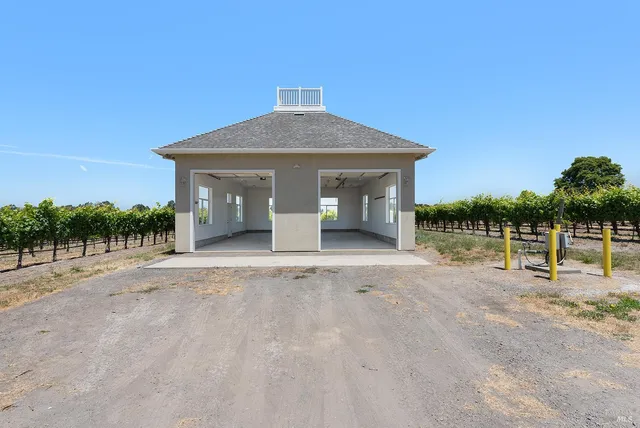$1,195,000 | 5505 Bravo Toro Lane, Santa Rosa, CA 95401