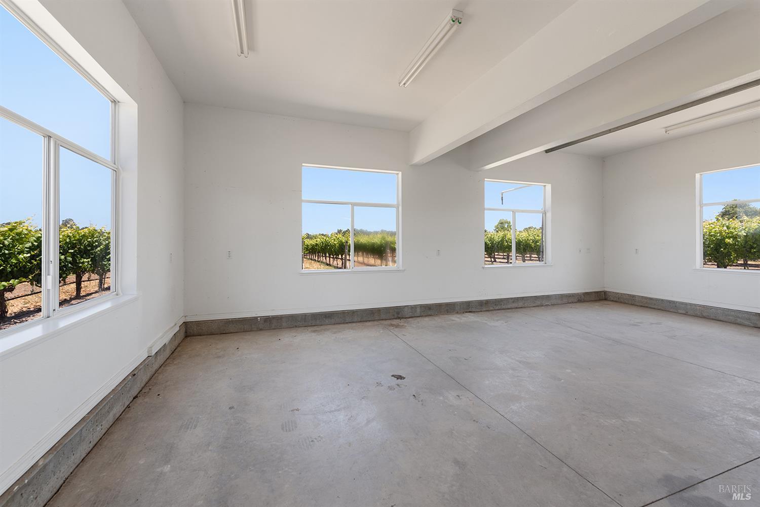 5505 Bravo Toro Lane Santa Rosa, CA 95401 - Photo 14 of 24