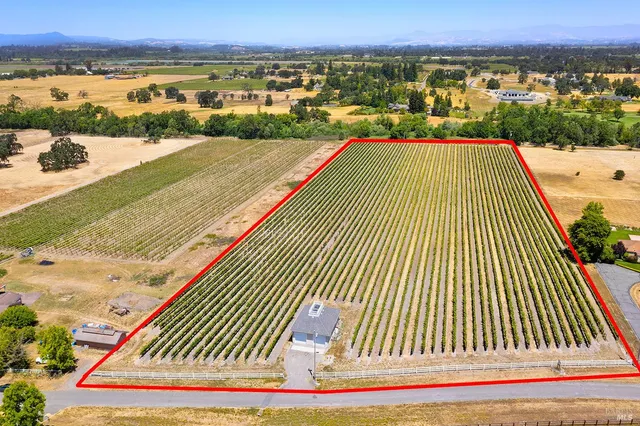 $1,195,000 | 5505 Bravo Toro Lane, Santa Rosa, CA 95401