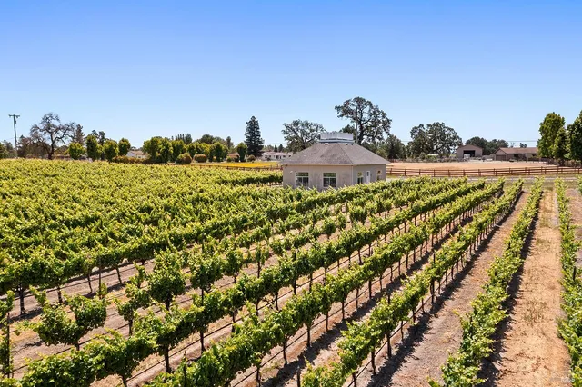 $1,195,000 | 5505 Bravo Toro Lane, Santa Rosa, CA 95401