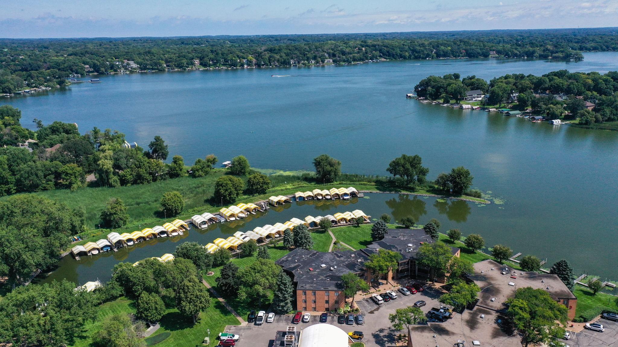 5440 3 Points Boulevard, Unit 536 Mound, MN 55364 - Photo 12 of 63