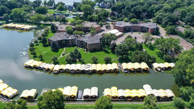 $349,900 | 5440 3 Points Boulevard, Unit 536, Mound, MN 55364