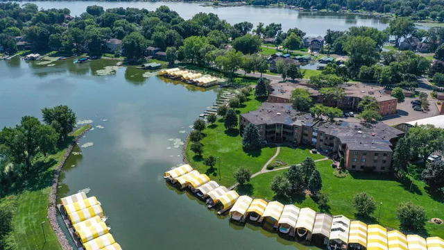 $349,900 | 5440 3 Points Boulevard, Unit 536, Mound, MN 55364