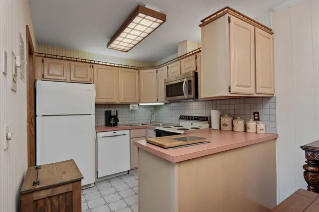 $349,900 | 5440 3 Points Boulevard, Unit 536, Mound, MN 55364