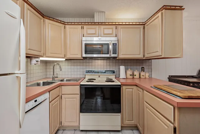 $349,900 | 5440 3 Points Boulevard, Unit 536, Mound, MN 55364