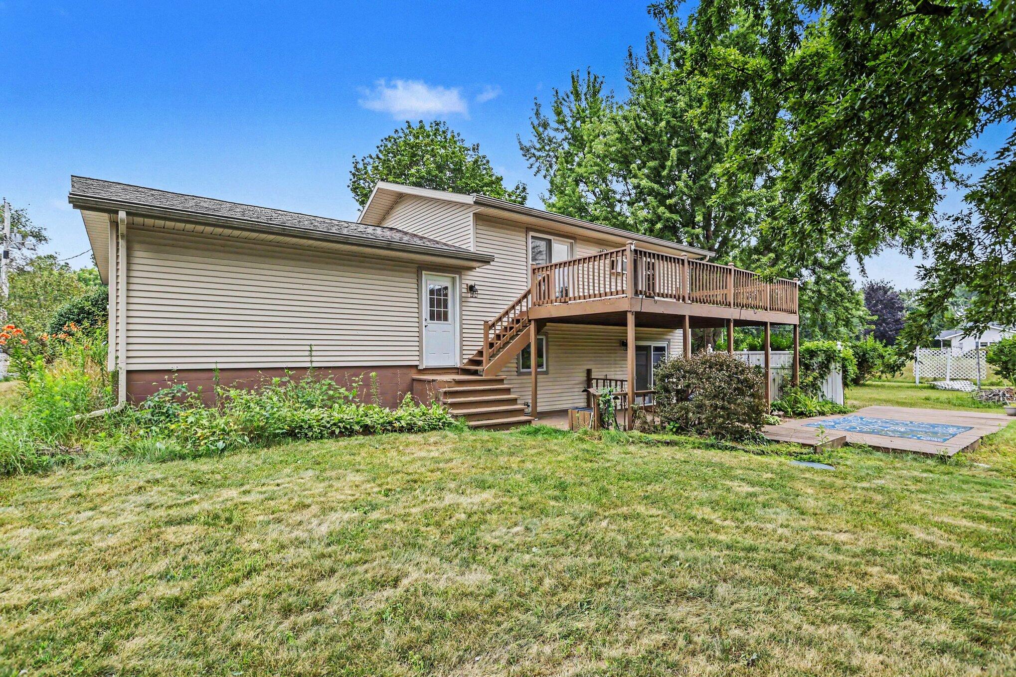 2785 Eaman Road Benton Harbor, MI 49022 - Photo 27 of 28 027_file_2429