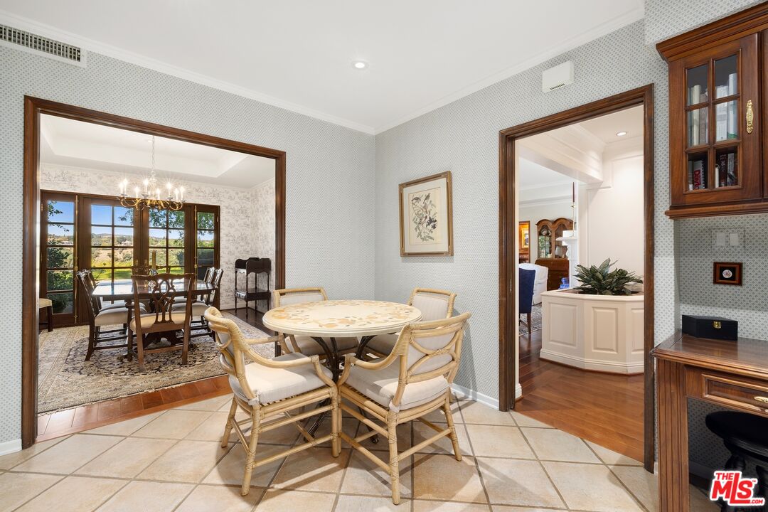 2545 Roscomare Road Los Angeles, CA 90077 - Photo 11 of 39