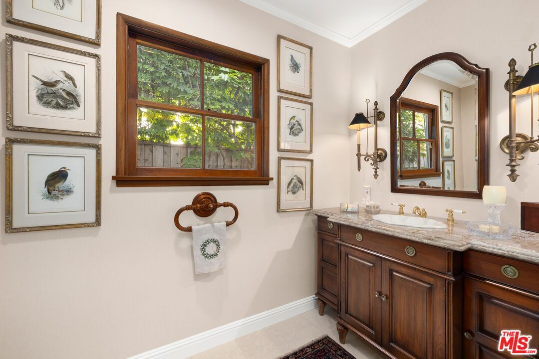 2545 Roscomare Road Los Angeles, CA 90077 - Photo 17 of 39