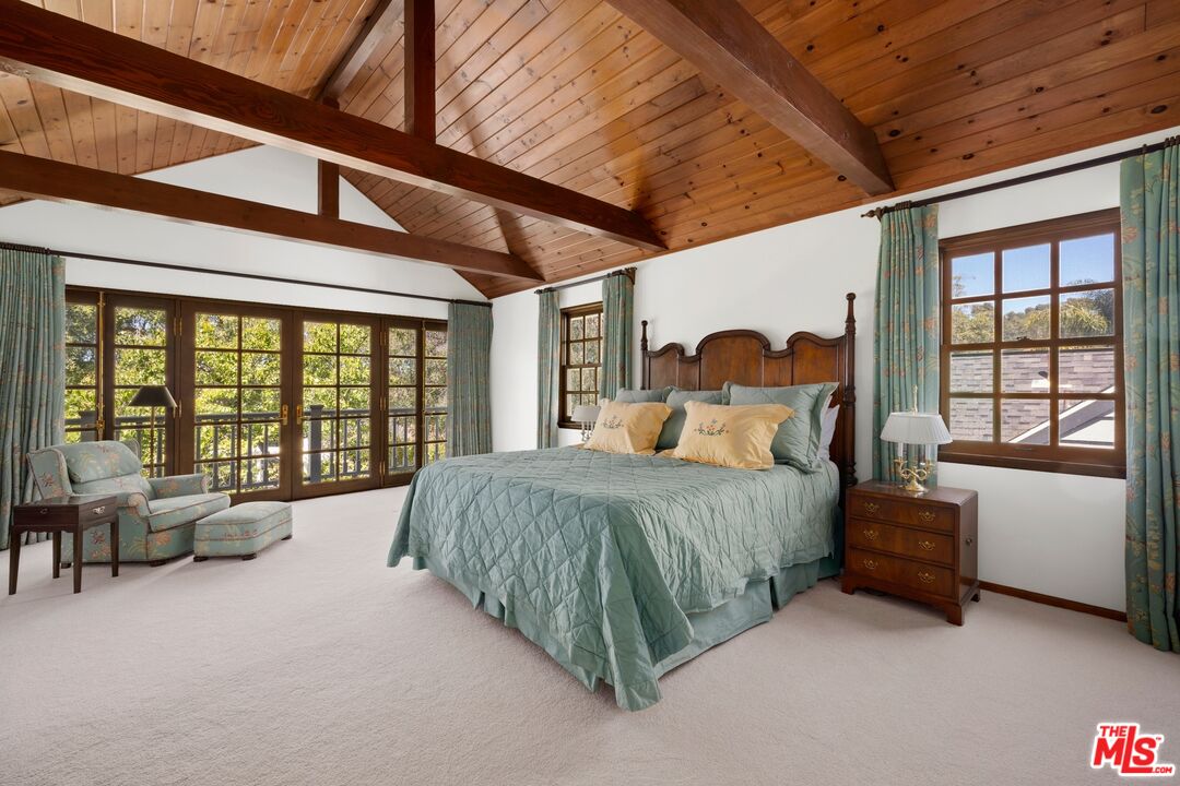 2545 Roscomare Road Los Angeles, CA 90077 - Photo 18 of 39