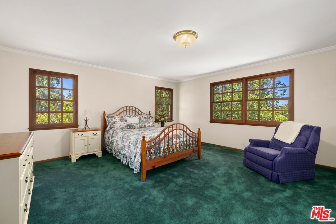 2545 Roscomare Road Los Angeles, CA 90077 - Photo 23 of 39