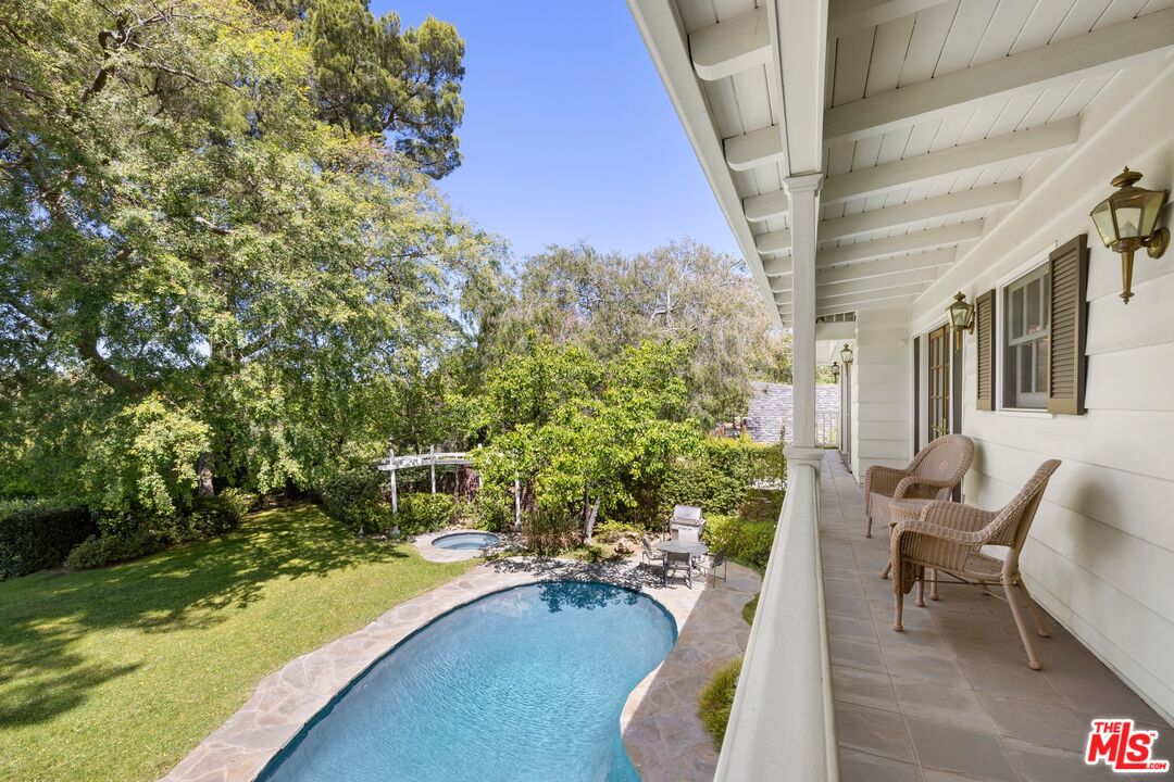 2545 Roscomare Road Los Angeles, CA 90077 - Photo 27 of 39