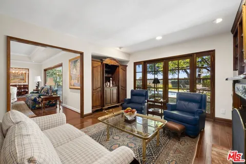 $3,995,000 | 2545 Roscomare Road, Los Angeles, CA 90077