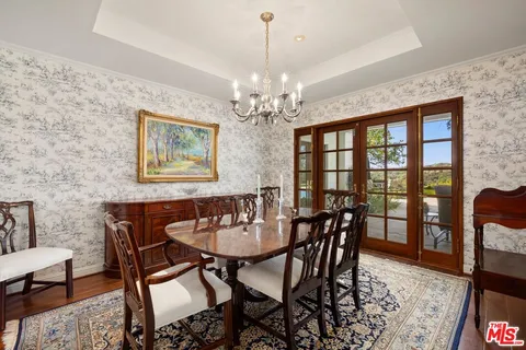 $3,995,000 | 2545 Roscomare Road, Los Angeles, CA 90077