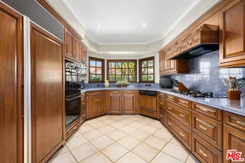 $3,995,000 | 2545 Roscomare Road, Los Angeles, CA 90077