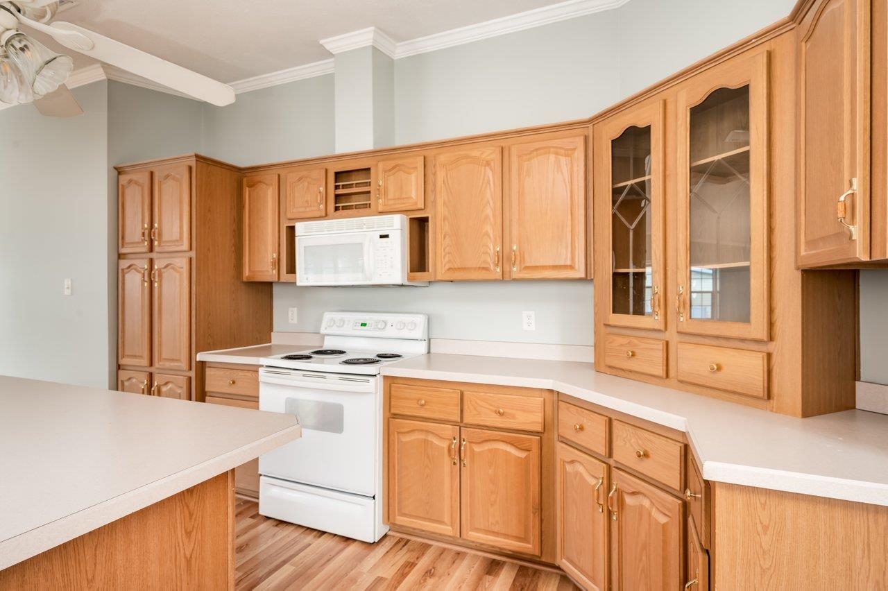 45 Seneca Street Rochester, NH 03867 - Photo 2 of 23