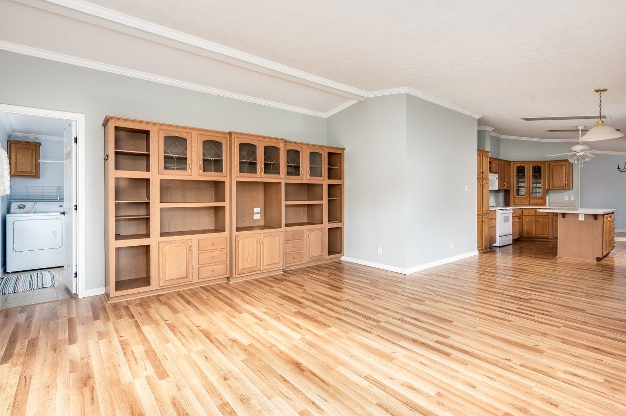 45 Seneca Street Rochester, NH 03867 - Photo 4 of 23