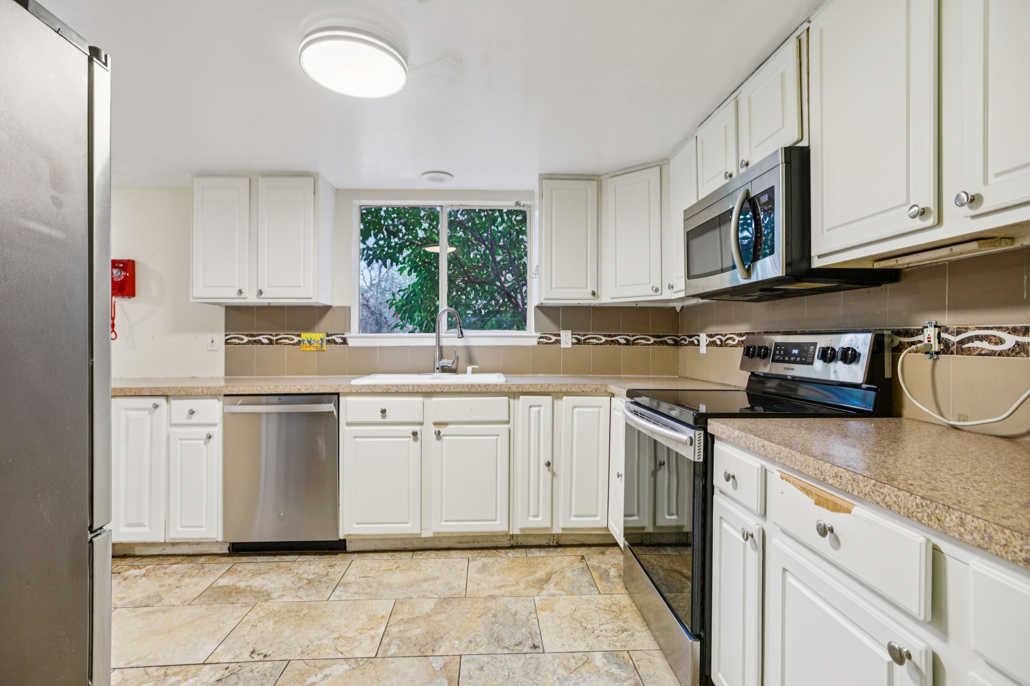 12019 Scribe Drive Austin, TX 78759 - Photo 15 of 36