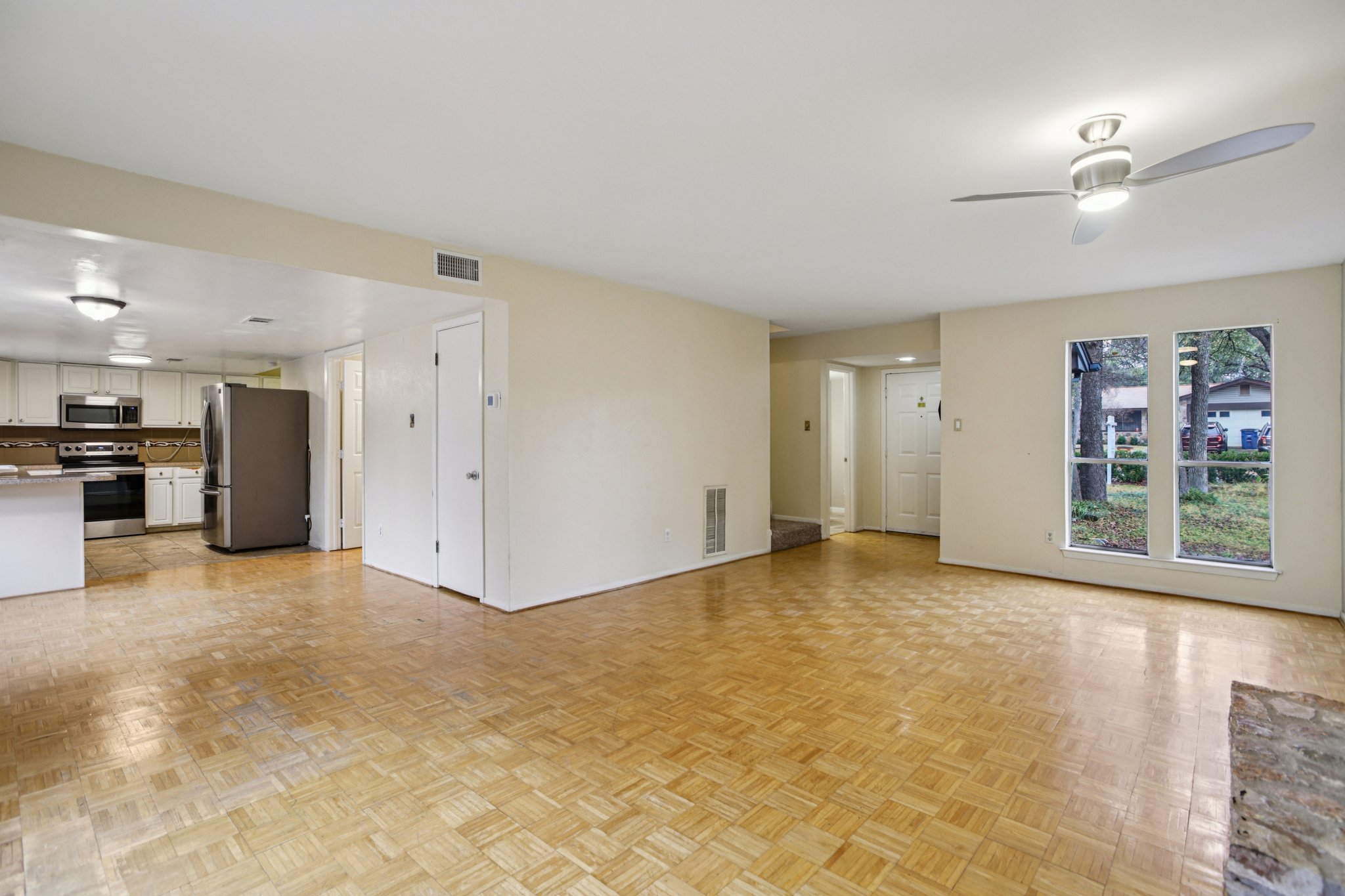 12019 Scribe Drive Austin, TX 78759 - Photo 4 of 36