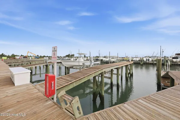 $899,000 | 200 Olde Towne Yacht Clb Drive, Unit 54, Beaufort, NC 28516