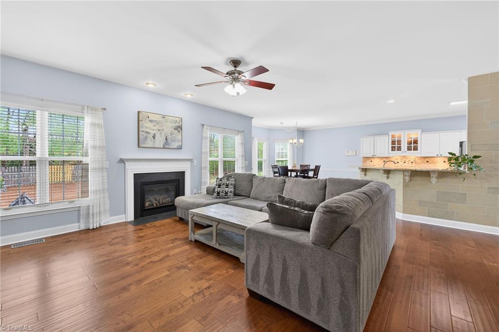 2989 Maple Branch Drive High Point, NC 27265 - Photo 8 of 41