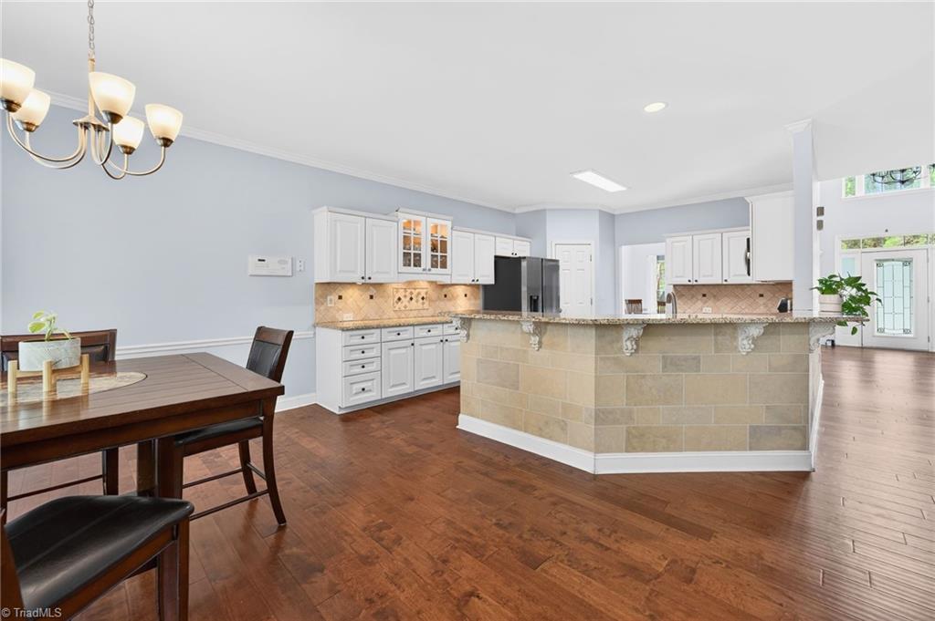 2989 Maple Branch Drive High Point, NC 27265 - Photo 10 of 41 Decorative Paint Finish