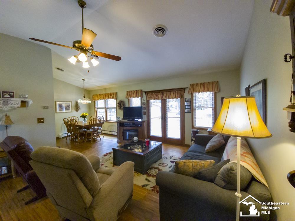 3609 Bluebush Road Monroe, MI 48162 - Photo 8 of 30