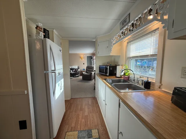 $139,900 | 10 Highland Drive, Thompson, CT 06262