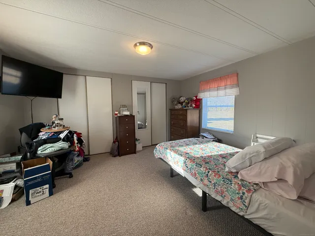 $139,900 | 10 Highland Drive, Thompson, CT 06262