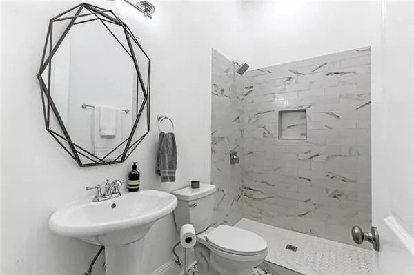 $4,000 | 2320 North Rampart Street, New Orleans, LA 70117