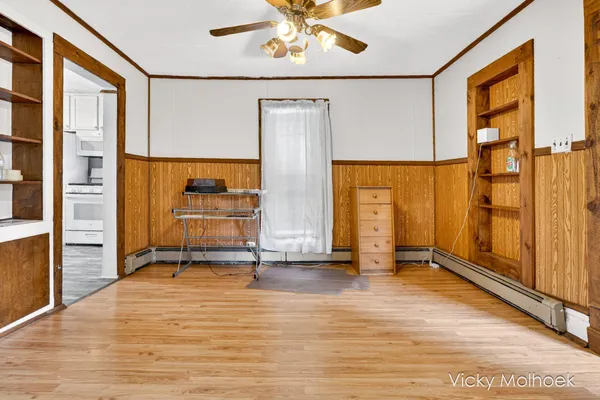 $199,900 | 521 West Court Street, Hastings, MI 49058