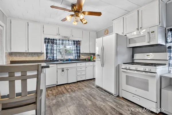 $199,900 | 521 West Court Street, Hastings, MI 49058