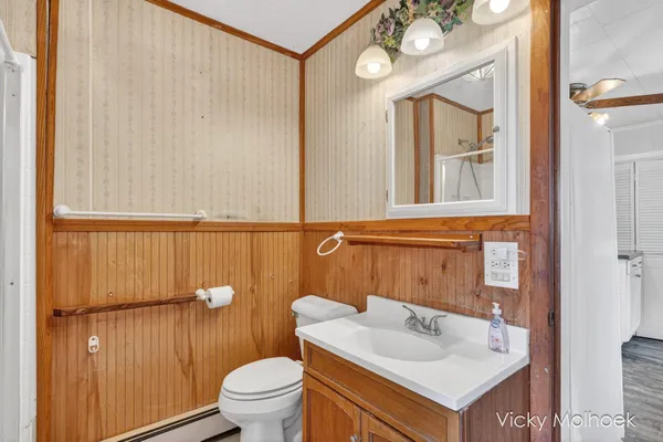 $199,900 | 521 West Court Street, Hastings, MI 49058