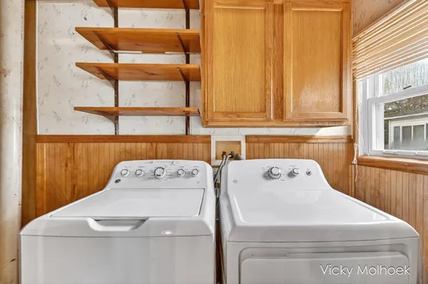 $199,900 | 521 West Court Street, Hastings, MI 49058