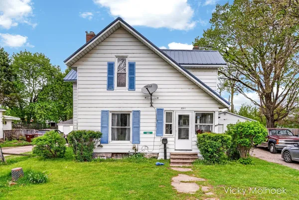 $199,900 | 521 West Court Street, Hastings, MI 49058