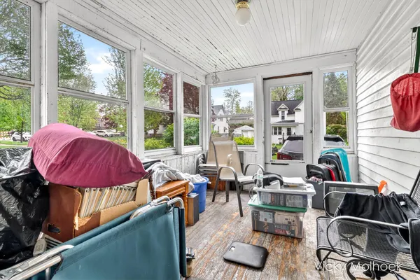 $199,900 | 521 West Court Street, Hastings, MI 49058