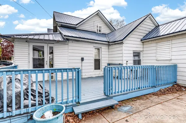 $199,900 | 521 West Court Street, Hastings, MI 49058